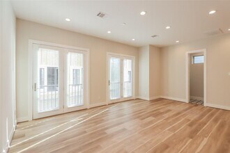 5722 Beall St in Houston, TX - Building Photo - Building Photo