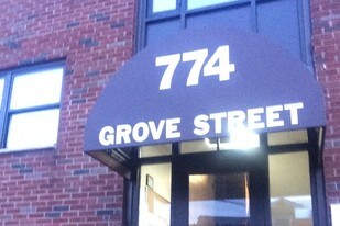 774 Grove St, Unit 1 in Irvington, NJ - Building Photo