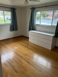 10930 Center Hwy - 6