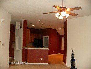 17202 Timber Cliff Ct in Cypress, TX - Building Photo - Building Photo