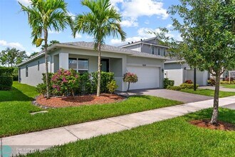 11629 SW Lyra Dr. in Port St. Lucie, FL - Building Photo - Building Photo