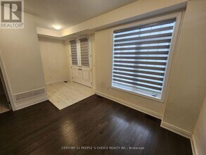 426 Tim Manley Ave in Caledon, ON - Building Photo - Building Photo