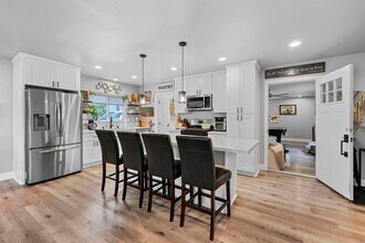 3516 Las Vegas Dr in Oceanside, CA - Building Photo - Building Photo