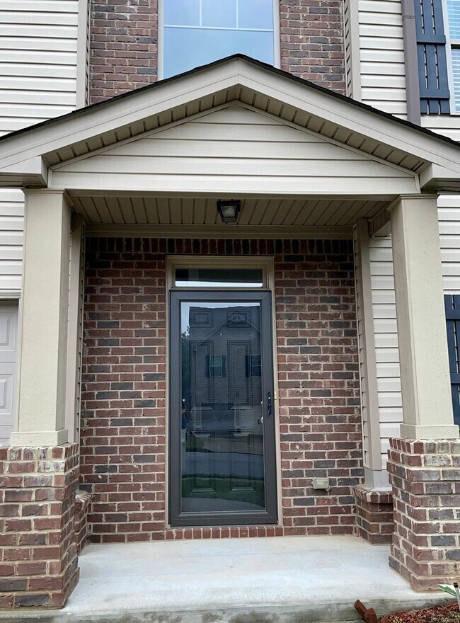 2700 Feldspar Way in Riverdale, GA - Building Photo - Building Photo