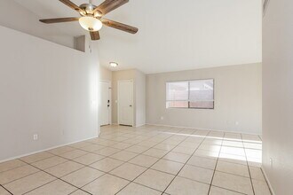 2838 S 64th Dr in Phoenix, AZ - Building Photo - Building Photo