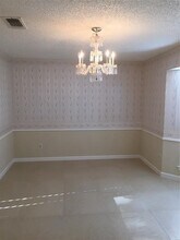1215 Ashwood Dr in Sugar Land, TX - Building Photo - Building Photo