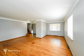 2512 Grosvenor Dr in Cincinnati, OH - Building Photo - Building Photo