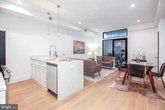 3921 W St NW in Washington, DC - Building Photo - Building Photo