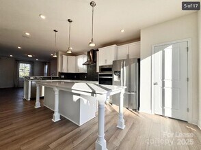 4100 Alexander Vw Dr in Charlotte, NC - Building Photo - Building Photo