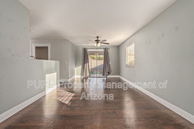 1802 E Omega Dr in San Tan Valley, AZ - Building Photo - Building Photo