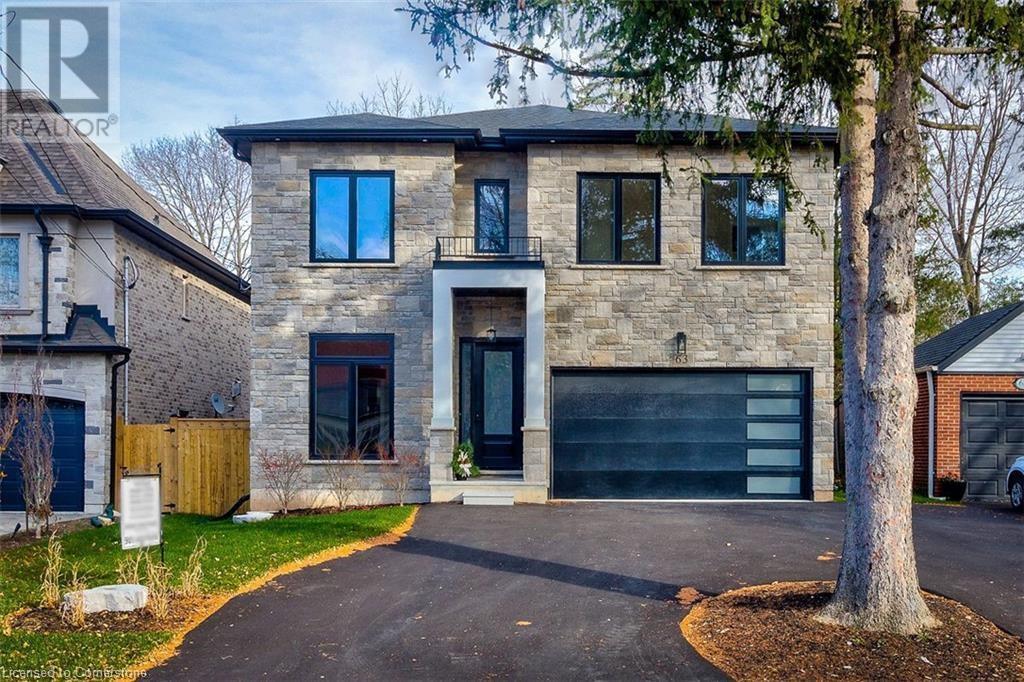 63 Hillside Ave N in Hamilton, ON - Building Photo