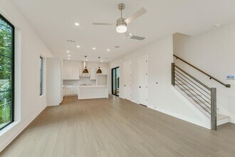 114 Lightsey Rd in Austin, TX - Building Photo - Building Photo