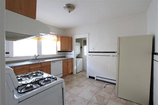 23 Bonner Ave, Unit 1 in Medford, MA - Building Photo