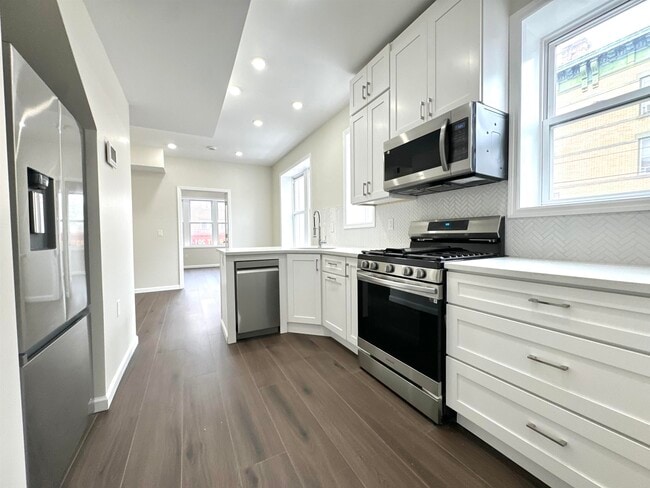 property at 565 West Side Ave