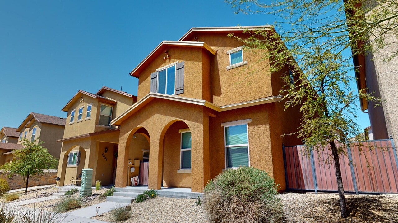 6689 Red Canyon Sage Ln in El Paso, TX - Building Photo