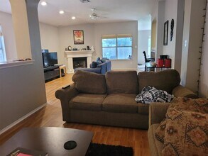 15724 Cadoz Dr in Austin, TX - Building Photo - Building Photo