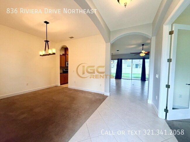 836 Riviera Dr NE in Palm Bay, FL - Building Photo - Building Photo