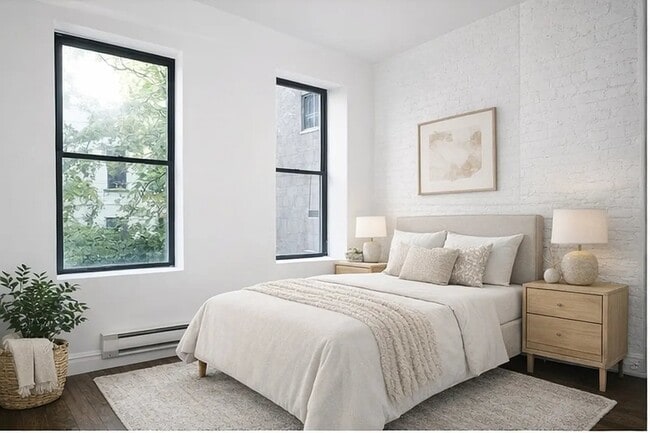170 E 2nd St in New York, NY - Building Photo - Building Photo