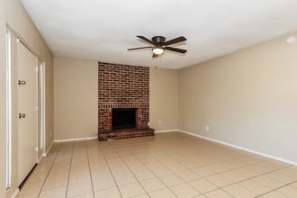 3011 N 86th Ave in Phoenix, AZ - Building Photo - Building Photo