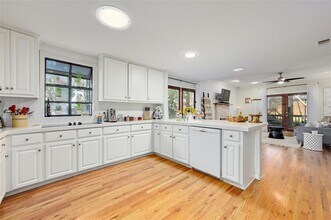 4006 Lewis Ln in Austin, TX - Building Photo - Building Photo