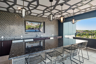 The Emerson in Centreville, VA - Foto de edificio - Building Photo