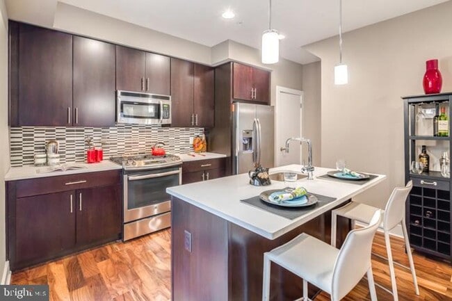 property at 826 N 3rd St