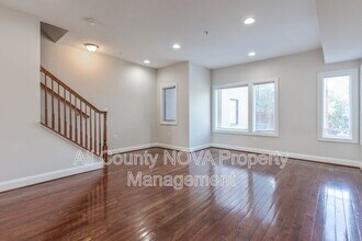 1384 Talbert Ct SE in Washington, DC - Building Photo - Building Photo