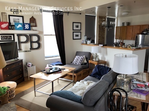 2103 N Seminary Ave-Unit -2103-16 in Chicago, IL - Building Photo - Building Photo