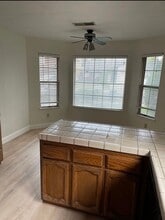 4264 Chinquapin Way in Sacramento, CA - Foto de edificio - Building Photo