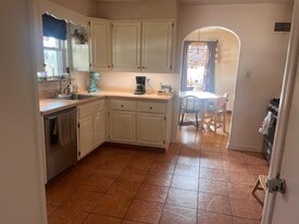 128 Murrayhill Ave in Cheswick, PA - Building Photo