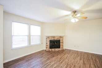 10740 Glenayr Dr in Camby, IN - Building Photo - Building Photo