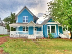 503 E Springer Ave in Guthrie, OK - Building Photo
