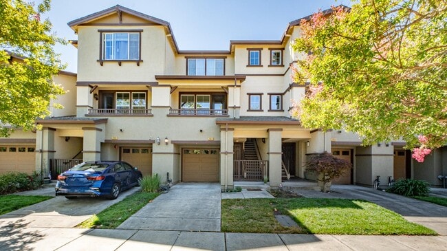 2862 Pearblossom Dr in Santa Rosa, CA - Building Photo - Building Photo