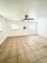241 SE 10th Ave in Pompano Beach, FL - Building Photo - Building Photo