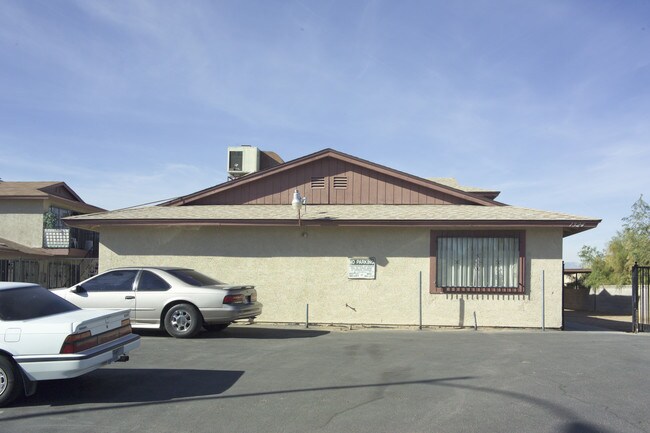 Haas Apartments in Las Vegas, NV - Foto de edificio - Building Photo