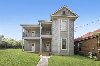 918 Dawson St in San Antonio, TX - Building Photo - Building Photo