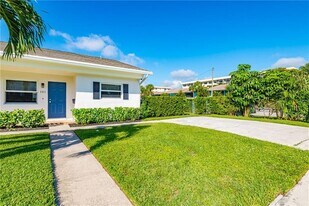 101 SW 2nd Ave in Boca Raton, FL - Building Photo