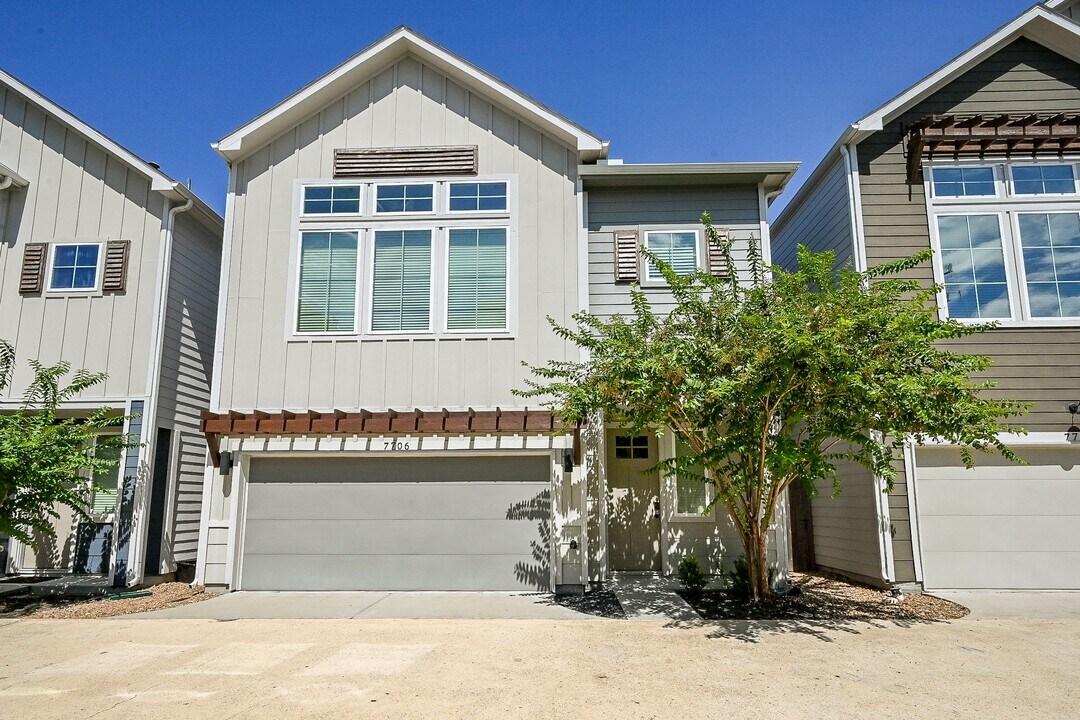7706 Kivu Ln in Houston, TX - Building Photo