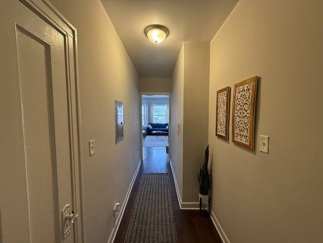 1359 W Touhy Ave in Chicago, IL - Building Photo - Building Photo