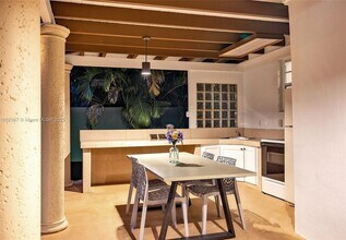 620 SW 22nd Rd in Miami, FL - Building Photo - Building Photo