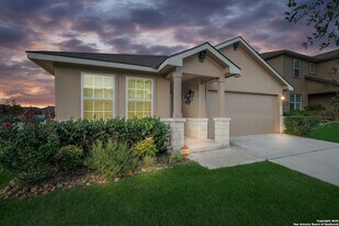 4848 Closed Grip Wy in San Antonio, TX - Building Photo