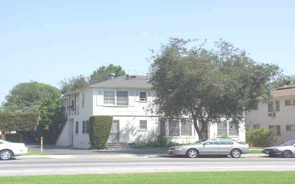 518 S Sierra Madre Blvd in Pasadena, CA - Building Photo