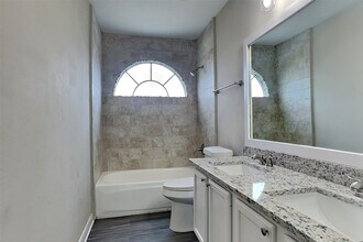 5322 Willow Knoll Ct in Houston, TX - Building Photo - Building Photo