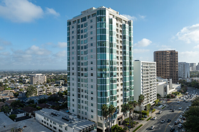 La Tour in Los Angeles, CA - Building Photo - Building Photo