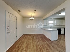 1676 Sweetwater Ln in Greenfield, IN - Building Photo - Building Photo