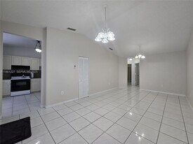 14659 SW 126th Pl in Miami, FL - Building Photo