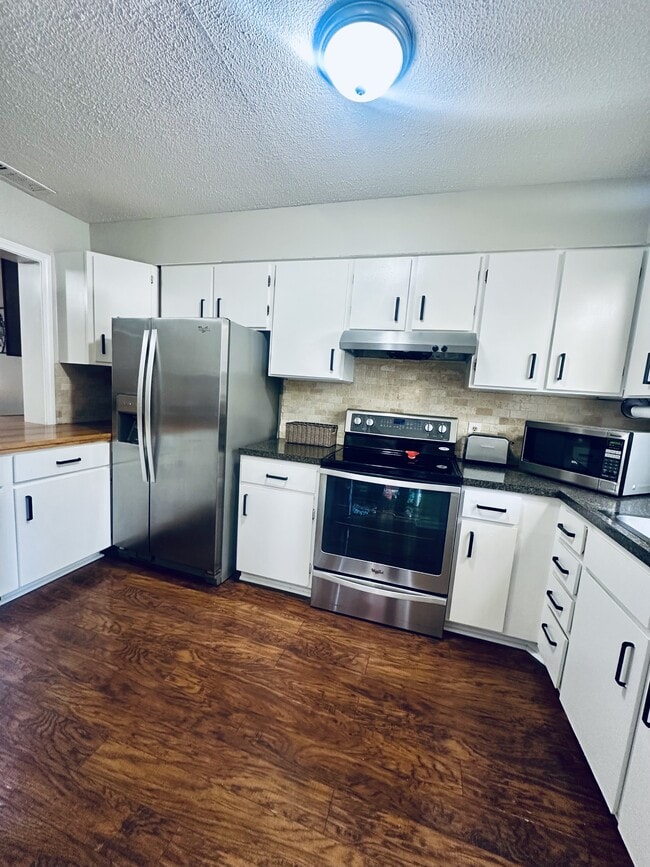 property at 125 Eaglewood Way