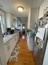 34 Leonard St, Unit 1 in Somerville, MA - Building Photo - Building Photo