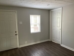 919 South Ave in Forest Park, GA - Building Photo - Building Photo