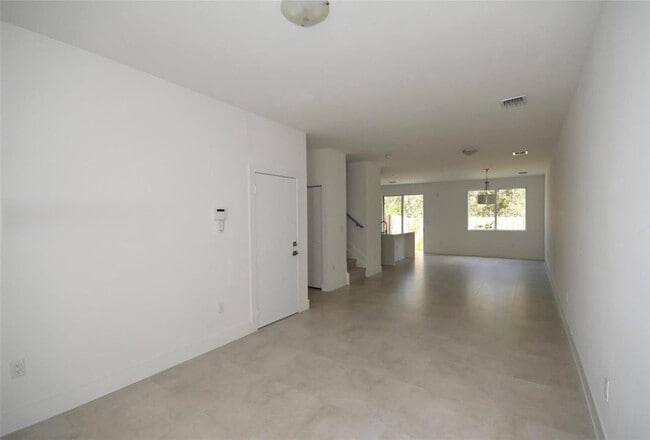 10259 NW 72nd Ter in Doral, FL - Building Photo - Building Photo